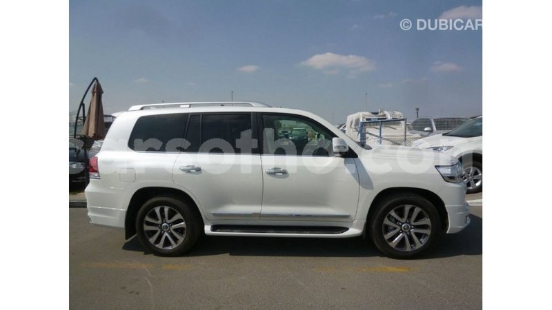 Big with watermark toyota land cruiser maseru import dubai 16550