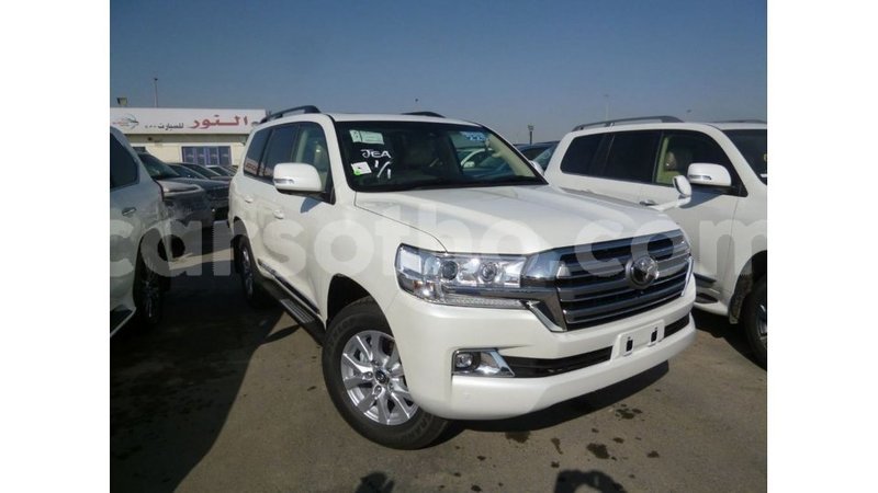 Big with watermark toyota land cruiser maseru import dubai 16551