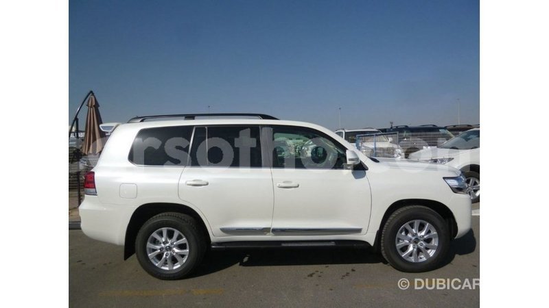 Big with watermark toyota land cruiser maseru import dubai 16551