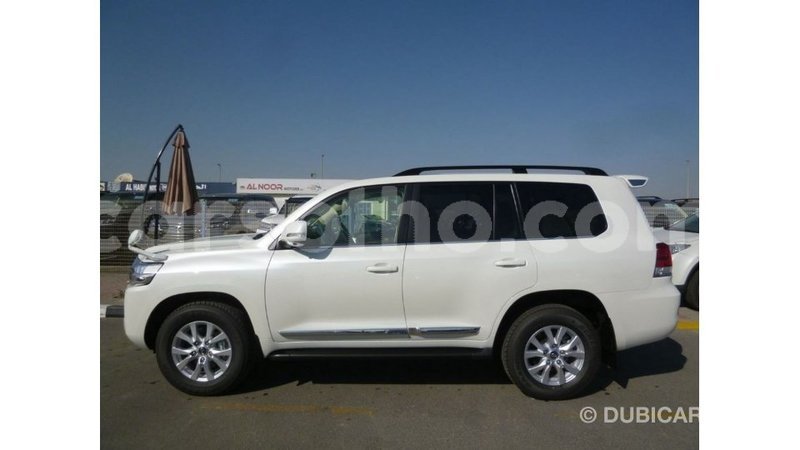 Big with watermark toyota land cruiser maseru import dubai 16551