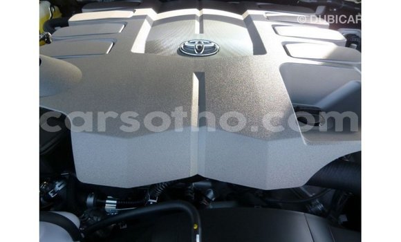 اشتري Imported Toyota Land Cruiser White سيارة في Import - Dubai في Maseru اشتري Imported Toyota Land Cruiser White سيارة في Import - Dubai في Maseru