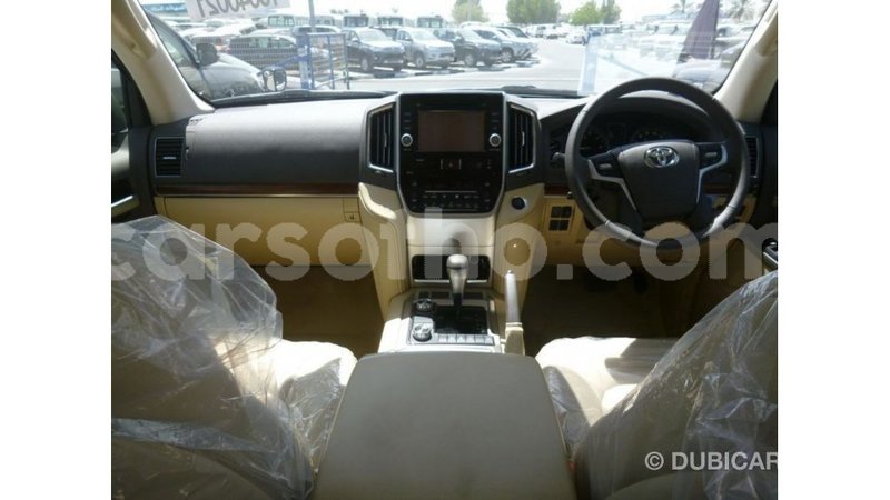 Big with watermark toyota land cruiser maseru import dubai 16552