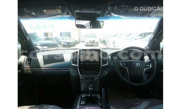 Buy Import Toyota Land Cruiser Black Car in Import - Dubai in Maseru Buy Import Toyota Land Cruiser Black Car in Import - Dubai in Maseru