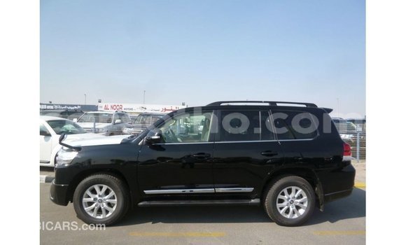 Buy Import Toyota Land Cruiser Black Car in Import - Dubai in Maseru Buy Import Toyota Land Cruiser Black Car in Import - Dubai in Maseru