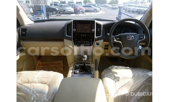 Sayi Imported Toyota Land Cruiser Black Mota in Import - Dubai a Maseru Sayi Imported Toyota Land Cruiser Black Mota in Import - Dubai a Maseru