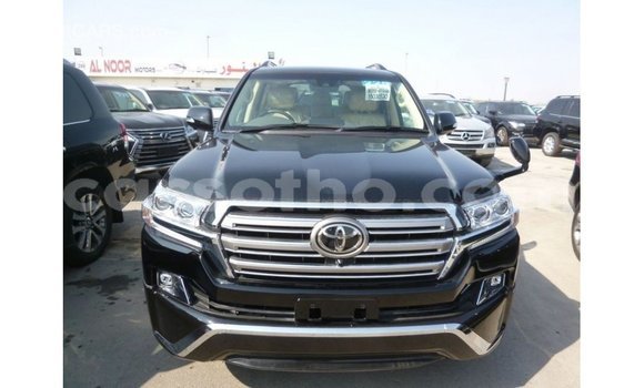 Sayi Imported Toyota Land Cruiser Black Mota in Import - Dubai a Maseru Sayi Imported Toyota Land Cruiser Black Mota in Import - Dubai a Maseru