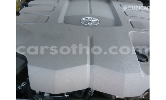 Sayi Imported Toyota Land Cruiser Black Mota in Import - Dubai a Maseru Sayi Imported Toyota Land Cruiser Black Mota in Import - Dubai a Maseru