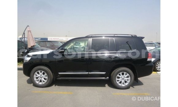 اشتري Imported Toyota Land Cruiser Black سيارة في Import - Dubai في Maseru اشتري Imported Toyota Land Cruiser Black سيارة في Import - Dubai في Maseru