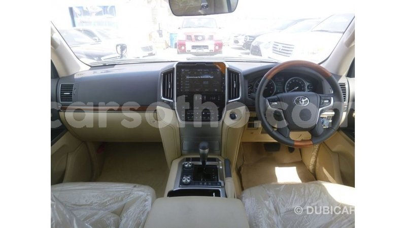 Big with watermark toyota land cruiser maseru import dubai 16559