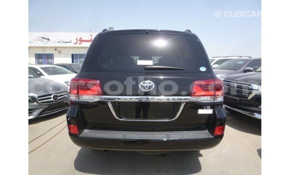 Sayi Imported Toyota Land Cruiser Black Mota in Import - Dubai a Maseru Sayi Imported Toyota Land Cruiser Black Mota in Import - Dubai a Maseru
