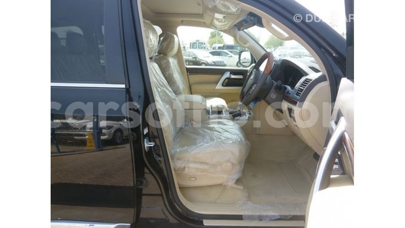 Big with watermark toyota land cruiser maseru import dubai 16559