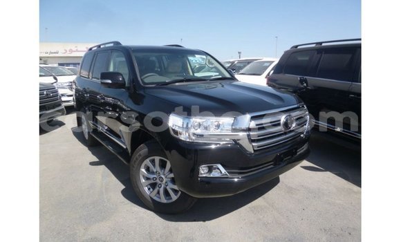 Sayi Imported Toyota Land Cruiser Black Mota in Import - Dubai a Maseru Sayi Imported Toyota Land Cruiser Black Mota in Import - Dubai a Maseru