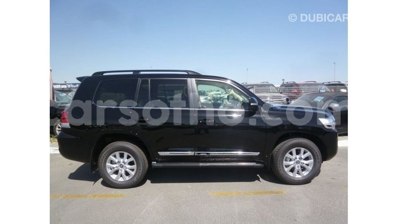 Big with watermark toyota land cruiser maseru import dubai 16560