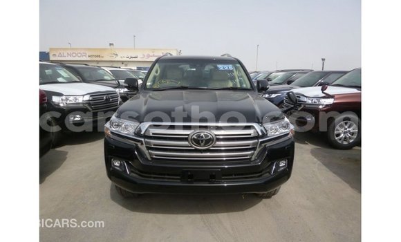 Sayi Imported Toyota Land Cruiser Black Mota in Import - Dubai a Maseru Sayi Imported Toyota Land Cruiser Black Mota in Import - Dubai a Maseru