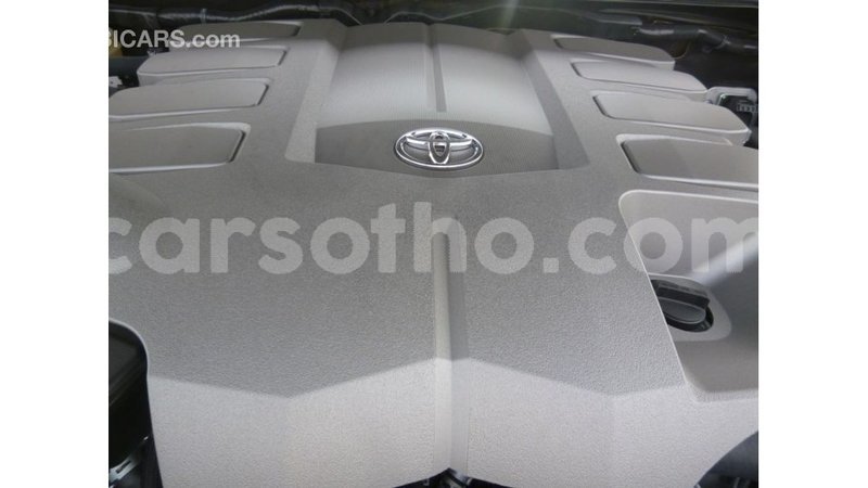 Big with watermark toyota land cruiser maseru import dubai 16563