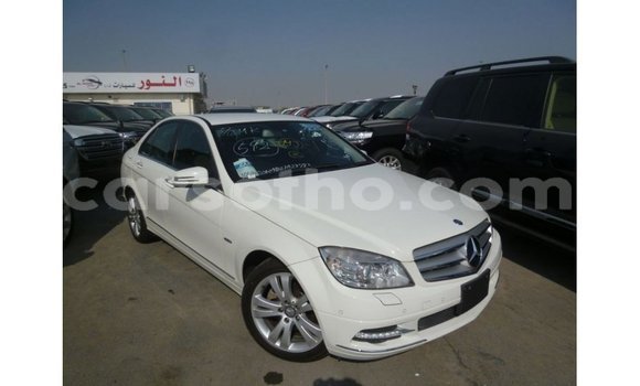 اشتري Imported Mercedes-Benz 200 White سيارة في Import - Dubai في Maseru اشتري Imported Mercedes-Benz 200 White سيارة في Import - Dubai في Maseru