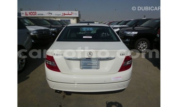 اشتري Imported Mercedes-Benz 200 White سيارة في Import - Dubai في Maseru اشتري Imported Mercedes-Benz 200 White سيارة في Import - Dubai في Maseru