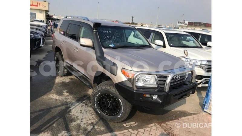 Big with watermark toyota land cruiser maseru import dubai 16569