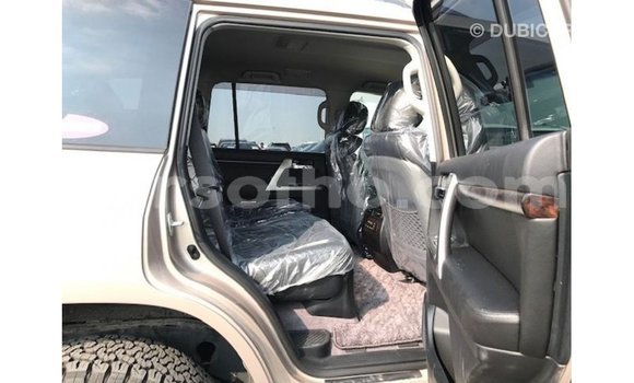 اشتري Imported Toyota Land Cruiser Other سيارة في Import - Dubai في Maseru اشتري Imported Toyota Land Cruiser Other سيارة في Import - Dubai في Maseru