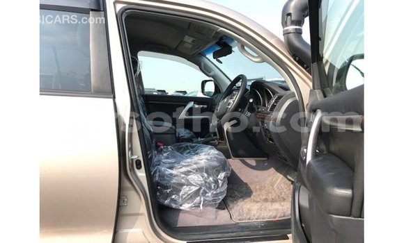 اشتري Imported Toyota Land Cruiser Other سيارة في Import - Dubai في Maseru اشتري Imported Toyota Land Cruiser Other سيارة في Import - Dubai في Maseru