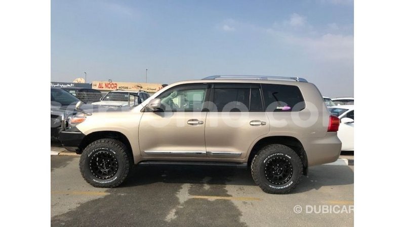 Big with watermark toyota land cruiser maseru import dubai 16569