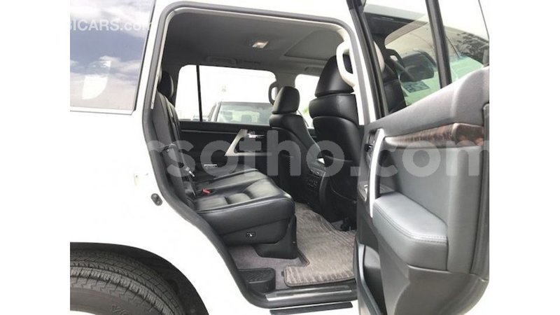 Big with watermark toyota land cruiser maseru import dubai 16570