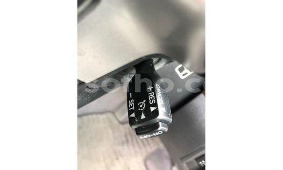 اشتري Imported Toyota Land Cruiser White سيارة في Import - Dubai في Maseru اشتري Imported Toyota Land Cruiser White سيارة في Import - Dubai في Maseru