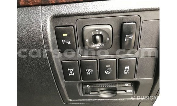 اشتري Imported Toyota Land Cruiser White سيارة في Import - Dubai في Maseru اشتري Imported Toyota Land Cruiser White سيارة في Import - Dubai في Maseru