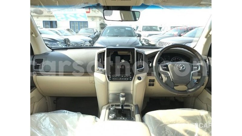 Big with watermark toyota land cruiser maseru import dubai 16574