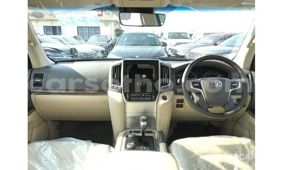 Buy Import Toyota Land Cruiser Black Car in Import - Dubai in Maseru Buy Import Toyota Land Cruiser Black Car in Import - Dubai in Maseru