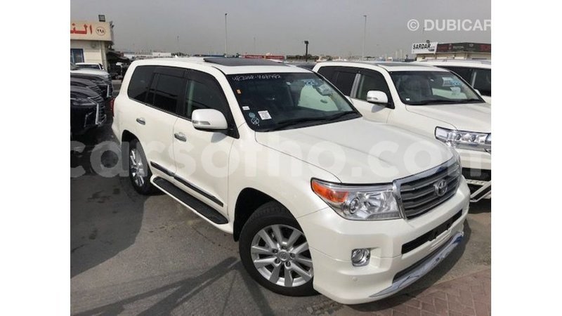 Big with watermark toyota land cruiser maseru import dubai 16578