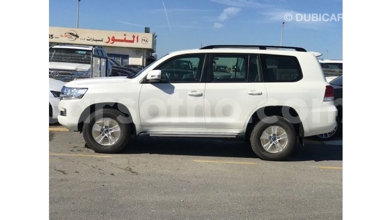 Big with watermark toyota land cruiser maseru import dubai 16579