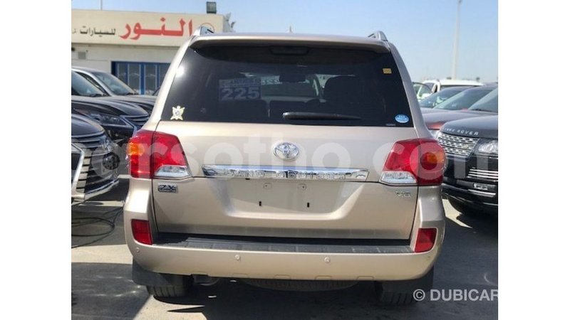 Big with watermark toyota land cruiser maseru import dubai 16580