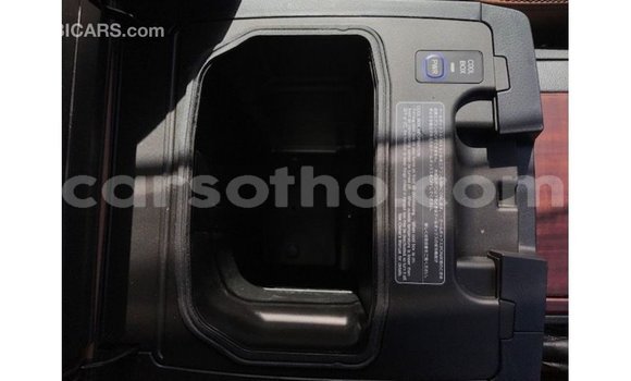 Sayi Imported Toyota Land Cruiser Other Mota in Import - Dubai a Maseru Sayi Imported Toyota Land Cruiser Other Mota in Import - Dubai a Maseru