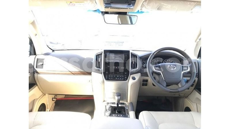 Big with watermark toyota land cruiser maseru import dubai 16581