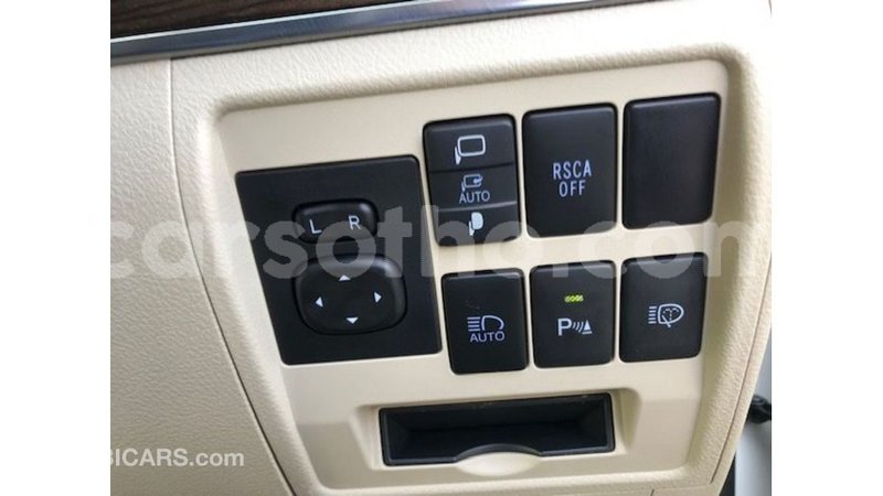 Big with watermark toyota land cruiser maseru import dubai 16581