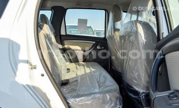 اشتري Imported Renault Duster White سيارة في Import - Dubai في Maseru اشتري Imported Renault Duster White سيارة في Import - Dubai في Maseru
