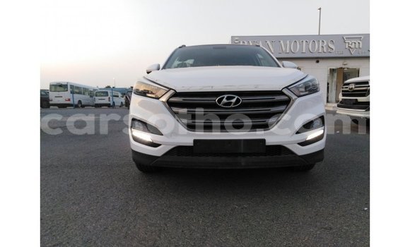 اشتري Imported Hyundai Tucson White سيارة في Import - Dubai في Maseru اشتري Imported Hyundai Tucson White سيارة في Import - Dubai في Maseru