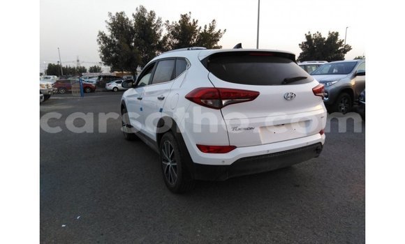 اشتري Imported Hyundai Tucson White سيارة في Import - Dubai في Maseru اشتري Imported Hyundai Tucson White سيارة في Import - Dubai في Maseru