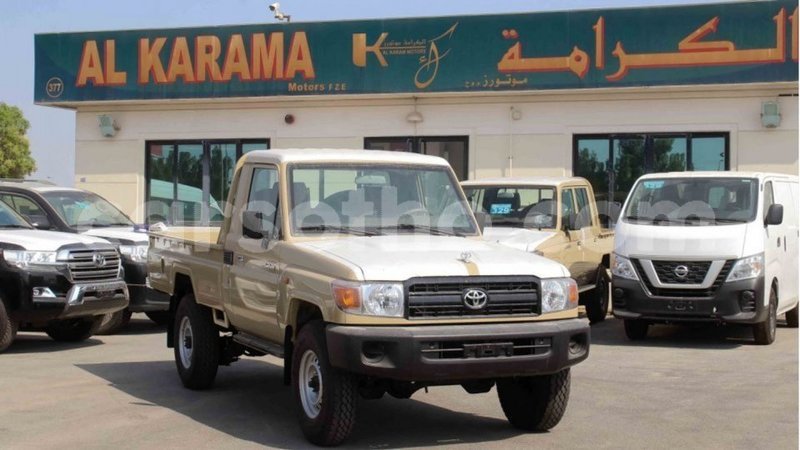 Big with watermark toyota land cruiser maseru import dubai 16593