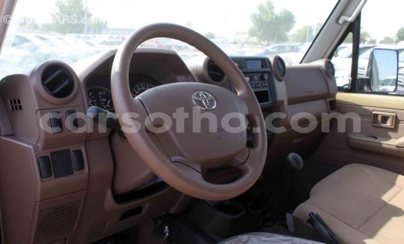 اشتري Imported Toyota Land Cruiser Beige سيارة في Import - Dubai في Maseru اشتري Imported Toyota Land Cruiser Beige سيارة في Import - Dubai في Maseru