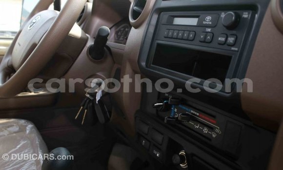 اشتري Imported Toyota Land Cruiser Beige سيارة في Import - Dubai في Maseru اشتري Imported Toyota Land Cruiser Beige سيارة في Import - Dubai في Maseru