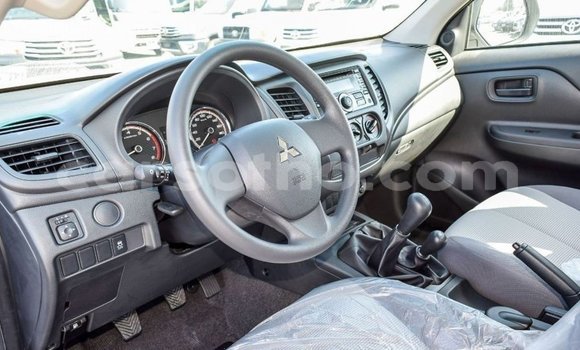 اشتري Imported Mitsubishi L200 White سيارة في Import - Dubai في Maseru اشتري Imported Mitsubishi L200 White سيارة في Import - Dubai في Maseru