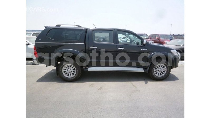 Big with watermark toyota hilux maseru import dubai 16597