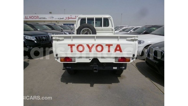 Big with watermark toyota land cruiser maseru import dubai 16599