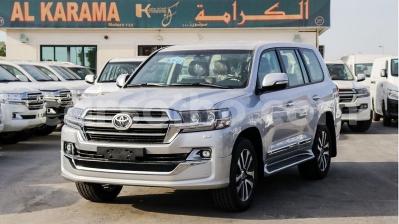 Big with watermark toyota land cruiser maseru import dubai 16602