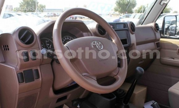 اشتري Imported Toyota Land Cruiser Beige سيارة في Import - Dubai في Maseru اشتري Imported Toyota Land Cruiser Beige سيارة في Import - Dubai في Maseru