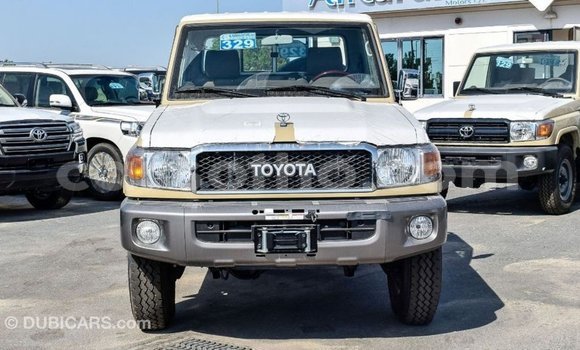 اشتري Imported Toyota Land Cruiser Beige سيارة في Import - Dubai في Maseru اشتري Imported Toyota Land Cruiser Beige سيارة في Import - Dubai في Maseru