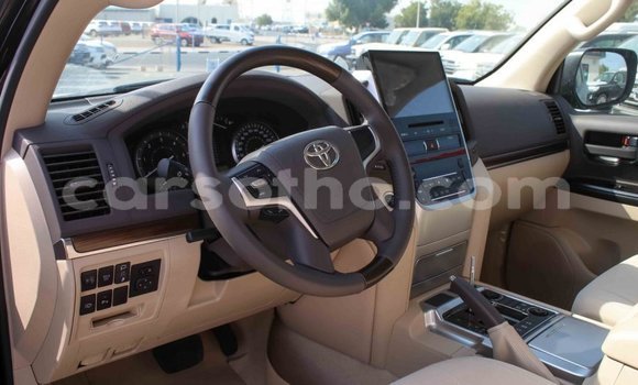 اشتري Imported Toyota Land Cruiser Black سيارة في Import - Dubai في Maseru اشتري Imported Toyota Land Cruiser Black سيارة في Import - Dubai في Maseru