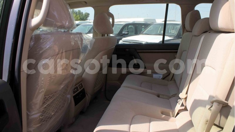 Big with watermark toyota land cruiser maseru import dubai 16605